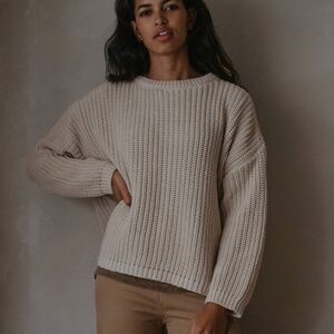 The simple folk chunky knit sweater